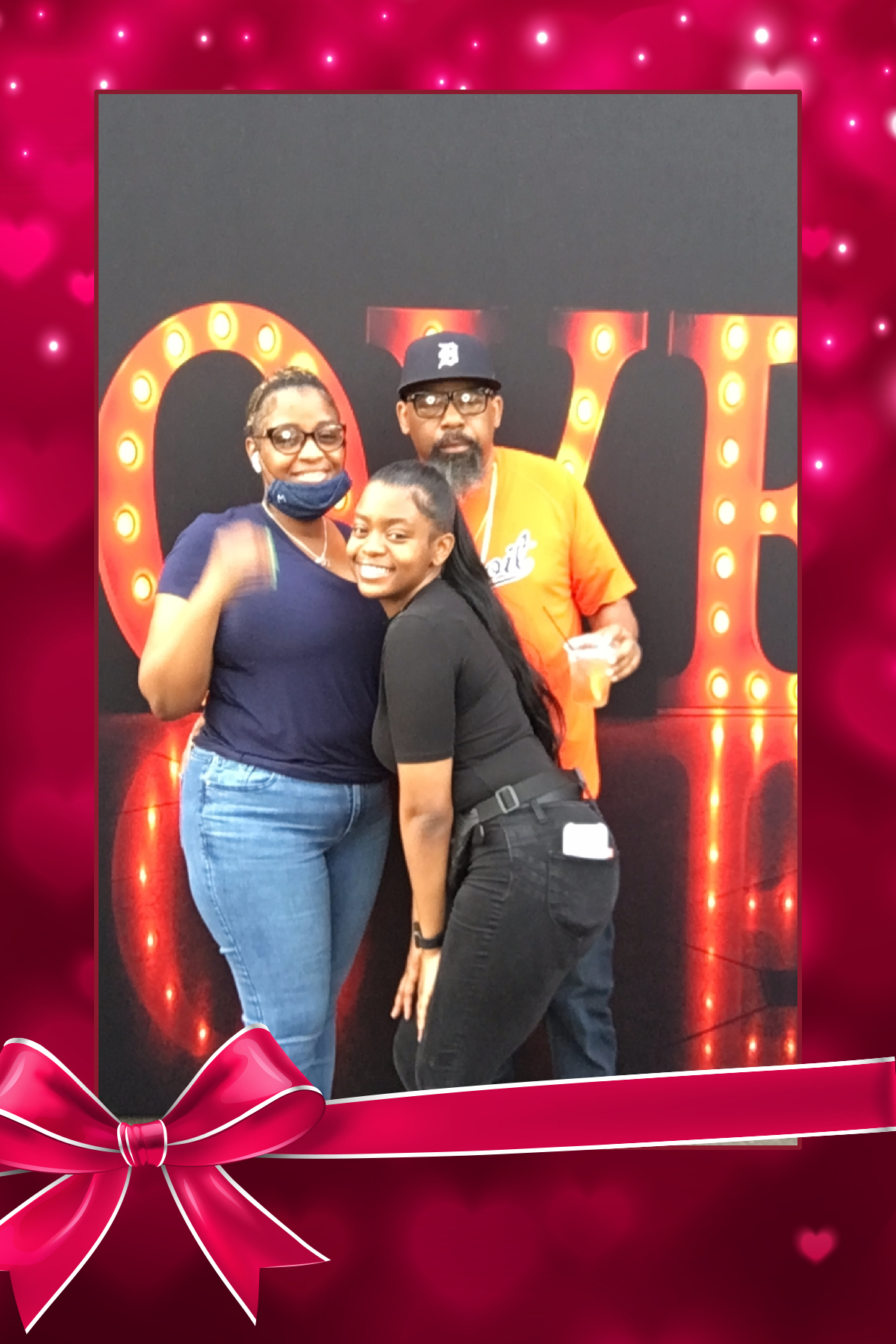 Johnson's Wedding Anniversary | View more photos from the event at gallery.cherishthemomentspb.com/u/CherishTheMomentsPhotoBooth/Johnsons-Wedding-Anniversary