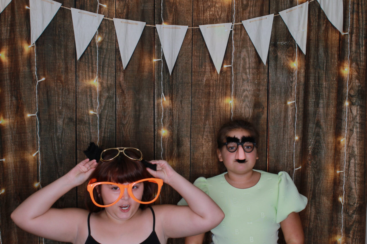 Mr & Mrs Ward Wedding | View more photos from the event at v1.boothgallery.com/u/ClicksPhotobooth/Mr-Mrs-Ward-Wedding