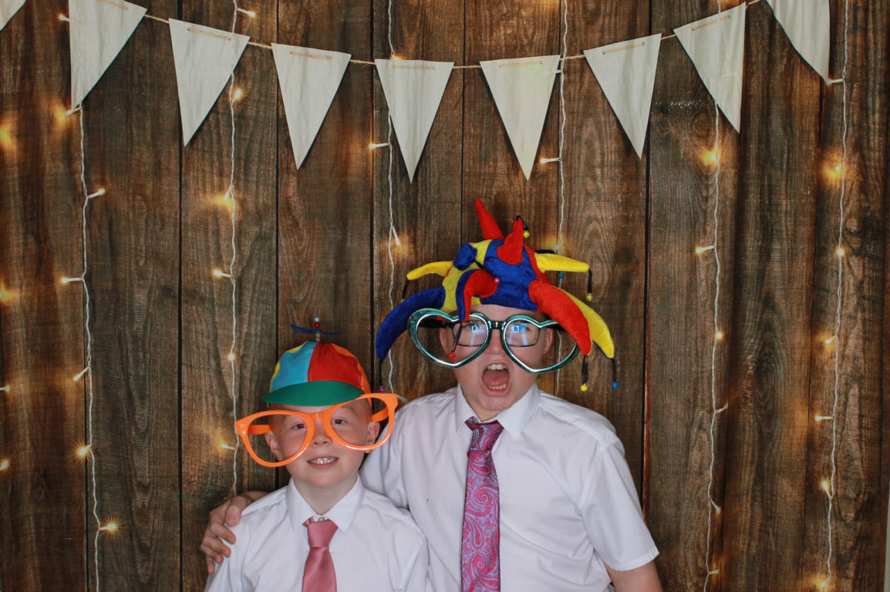 Mr & Mrs Ward Wedding | View more photos from the event at v1.boothgallery.com/u/ClicksPhotobooth/Mr-Mrs-Ward-Wedding