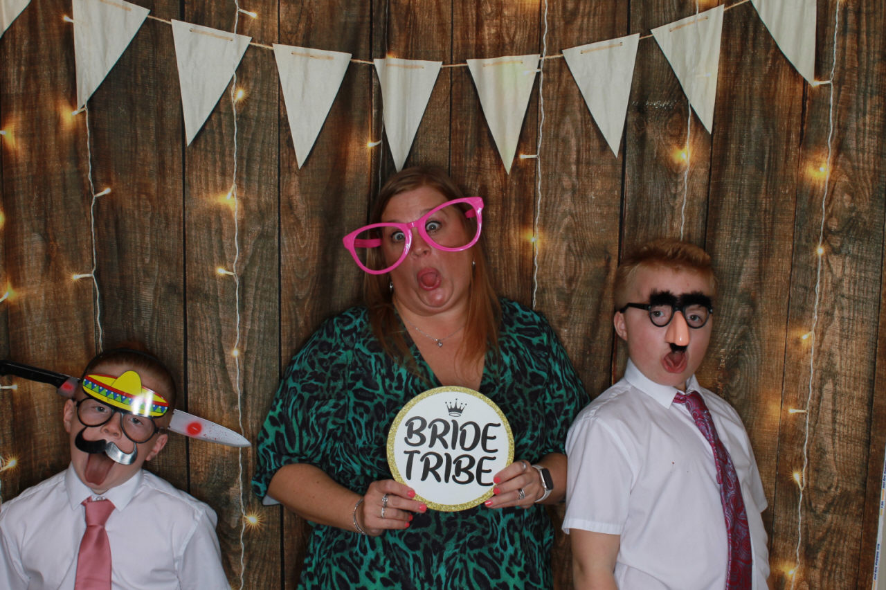 Mr & Mrs Ward Wedding | View more photos from the event at v1.boothgallery.com/u/ClicksPhotobooth/Mr-Mrs-Ward-Wedding