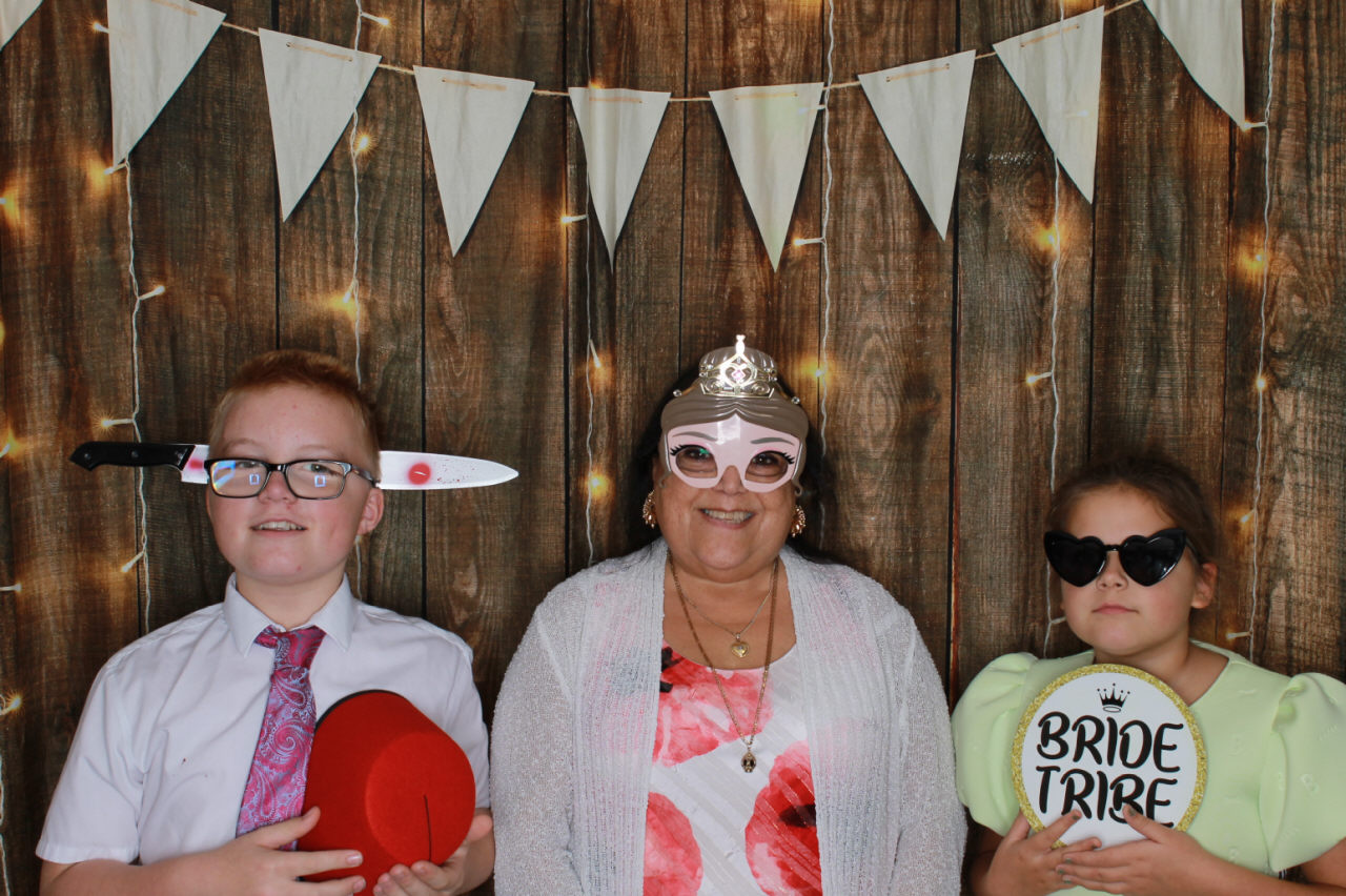 Mr & Mrs Ward Wedding | View more photos from the event at v1.boothgallery.com/u/ClicksPhotobooth/Mr-Mrs-Ward-Wedding