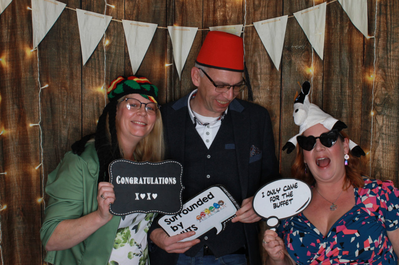 Mr & Mrs Ward Wedding | View more photos from the event at v1.boothgallery.com/u/ClicksPhotobooth/Mr-Mrs-Ward-Wedding