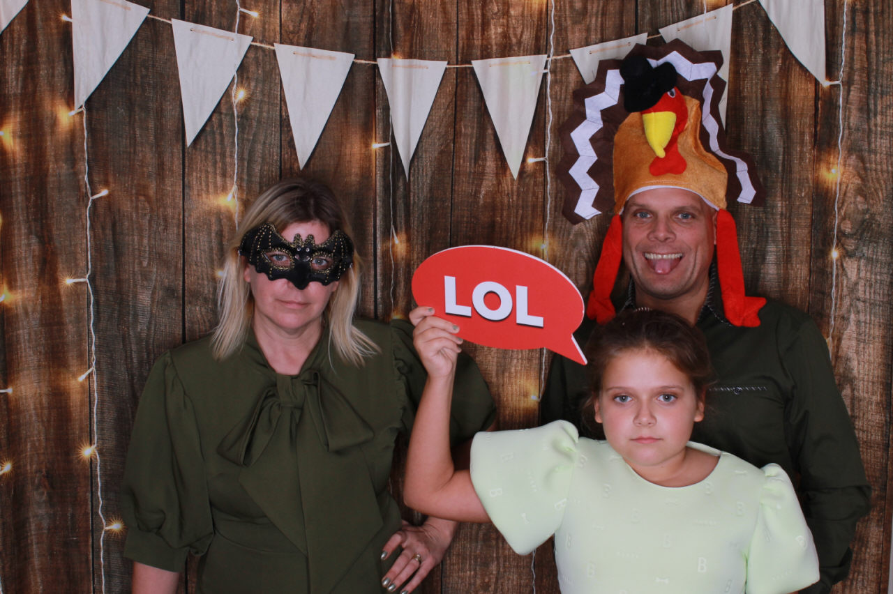 Mr & Mrs Ward Wedding | View more photos from the event at v1.boothgallery.com/u/ClicksPhotobooth/Mr-Mrs-Ward-Wedding