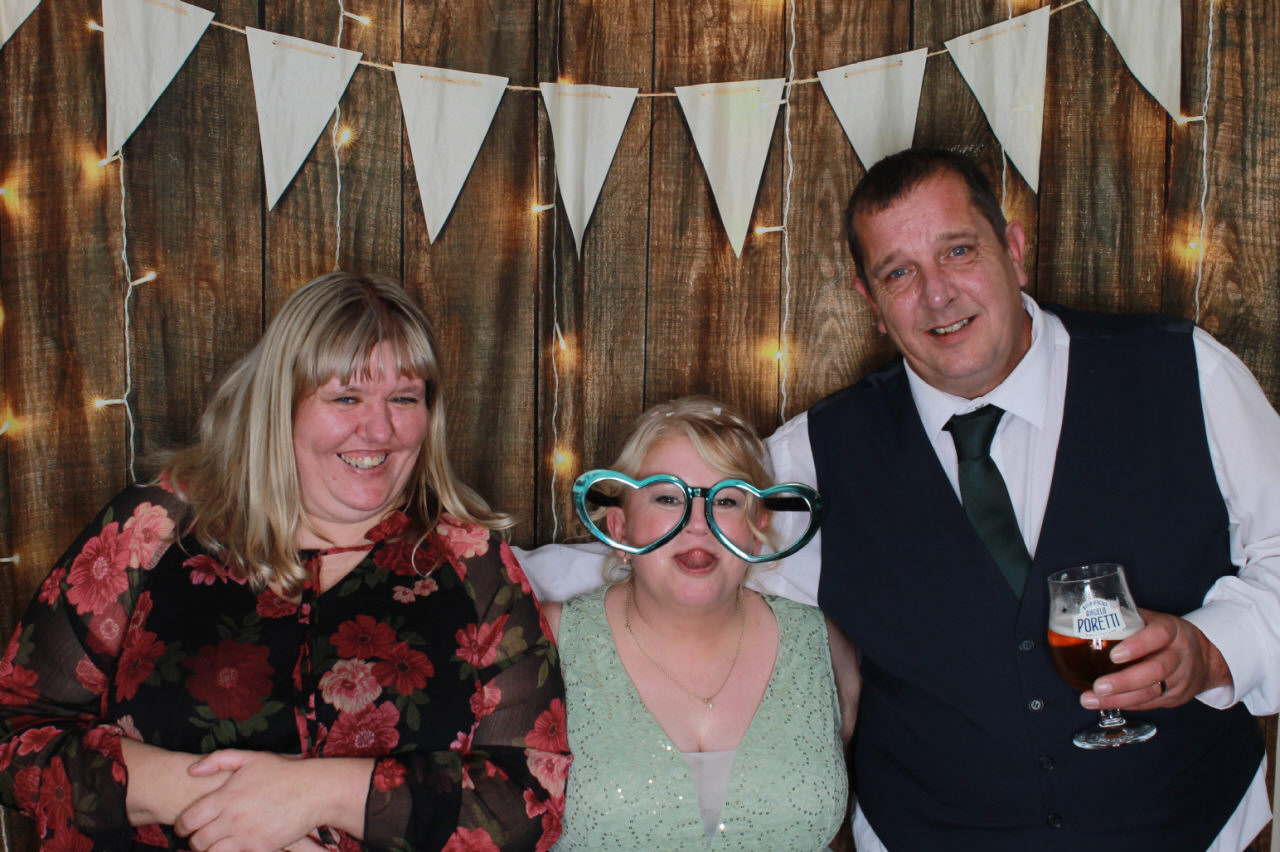 Mr & Mrs Ward Wedding | View more photos from the event at v1.boothgallery.com/u/ClicksPhotobooth/Mr-Mrs-Ward-Wedding