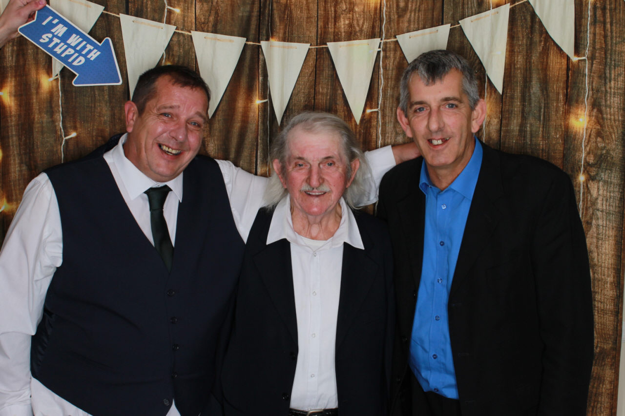 Mr & Mrs Ward Wedding | View more photos from the event at v1.boothgallery.com/u/ClicksPhotobooth/Mr-Mrs-Ward-Wedding