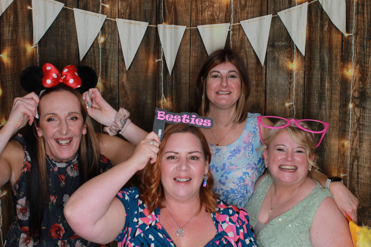 Mr & Mrs Ward Wedding | View more photos from the event at v1.boothgallery.com/u/ClicksPhotobooth/Mr-Mrs-Ward-Wedding