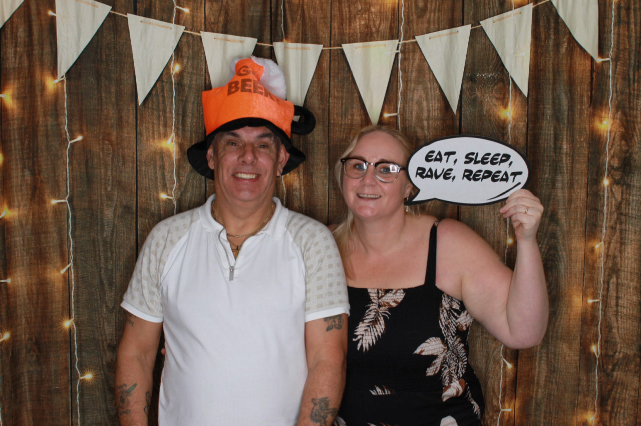 Mr & Mrs Ward Wedding | View more photos from the event at v1.boothgallery.com/u/ClicksPhotobooth/Mr-Mrs-Ward-Wedding