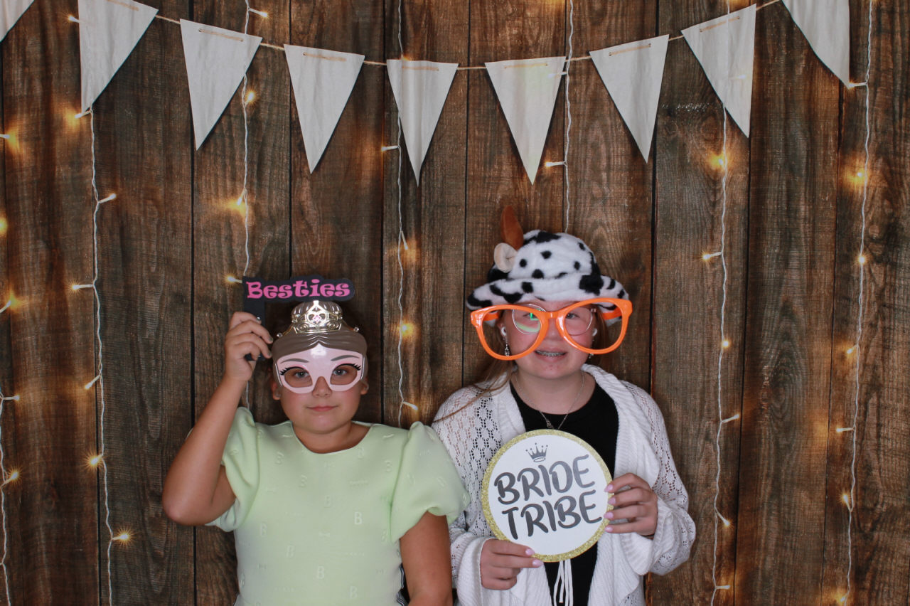 Mr & Mrs Ward Wedding | View more photos from the event at v1.boothgallery.com/u/ClicksPhotobooth/Mr-Mrs-Ward-Wedding