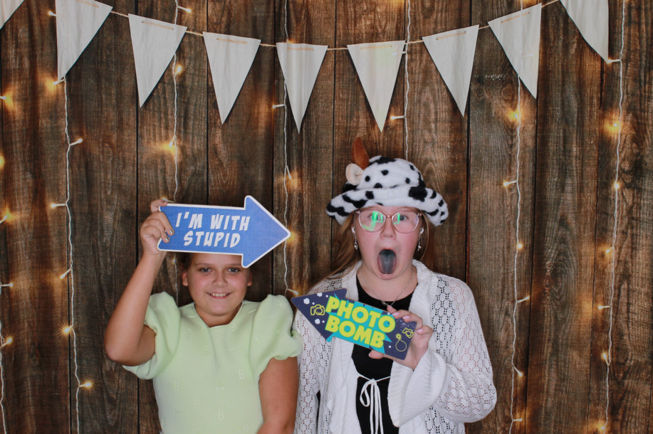 Mr & Mrs Ward Wedding | View more photos from the event at v1.boothgallery.com/u/ClicksPhotobooth/Mr-Mrs-Ward-Wedding