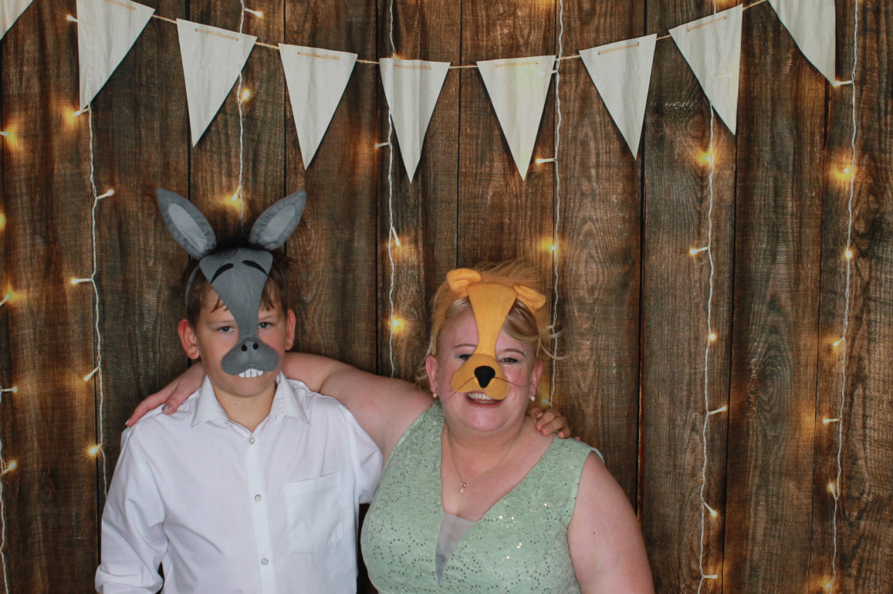 Mr & Mrs Ward Wedding | View more photos from the event at v1.boothgallery.com/u/ClicksPhotobooth/Mr-Mrs-Ward-Wedding