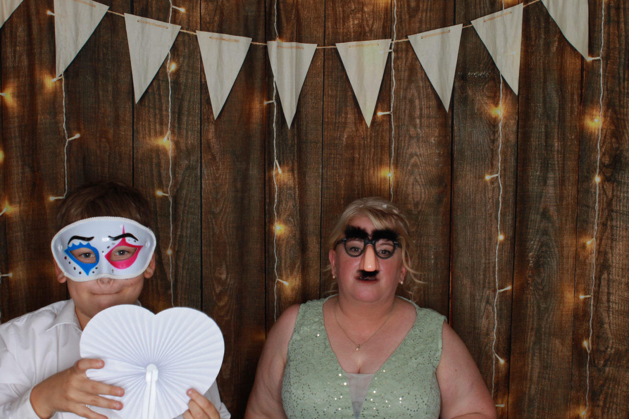 Mr & Mrs Ward Wedding | View more photos from the event at v1.boothgallery.com/u/ClicksPhotobooth/Mr-Mrs-Ward-Wedding