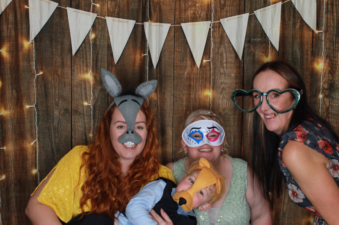 Mr & Mrs Ward Wedding | View more photos from the event at v1.boothgallery.com/u/ClicksPhotobooth/Mr-Mrs-Ward-Wedding