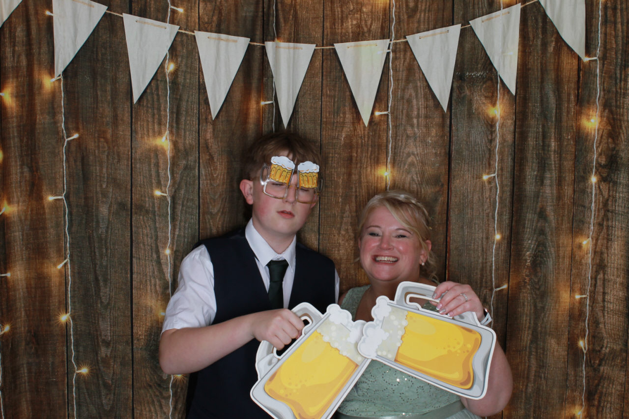 Mr & Mrs Ward Wedding | View more photos from the event at v1.boothgallery.com/u/ClicksPhotobooth/Mr-Mrs-Ward-Wedding