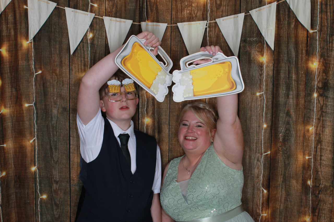 Mr & Mrs Ward Wedding | View more photos from the event at v1.boothgallery.com/u/ClicksPhotobooth/Mr-Mrs-Ward-Wedding