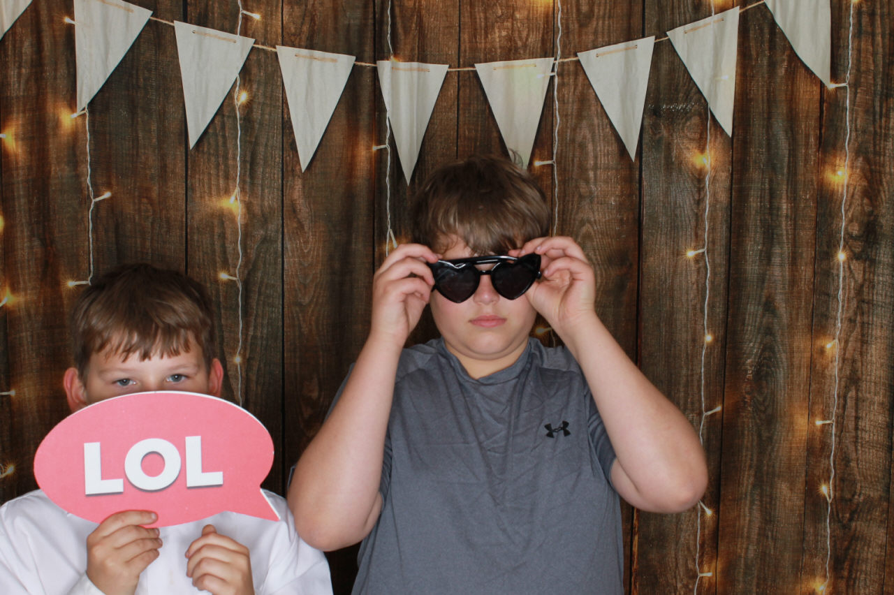 Mr & Mrs Ward Wedding | View more photos from the event at v1.boothgallery.com/u/ClicksPhotobooth/Mr-Mrs-Ward-Wedding