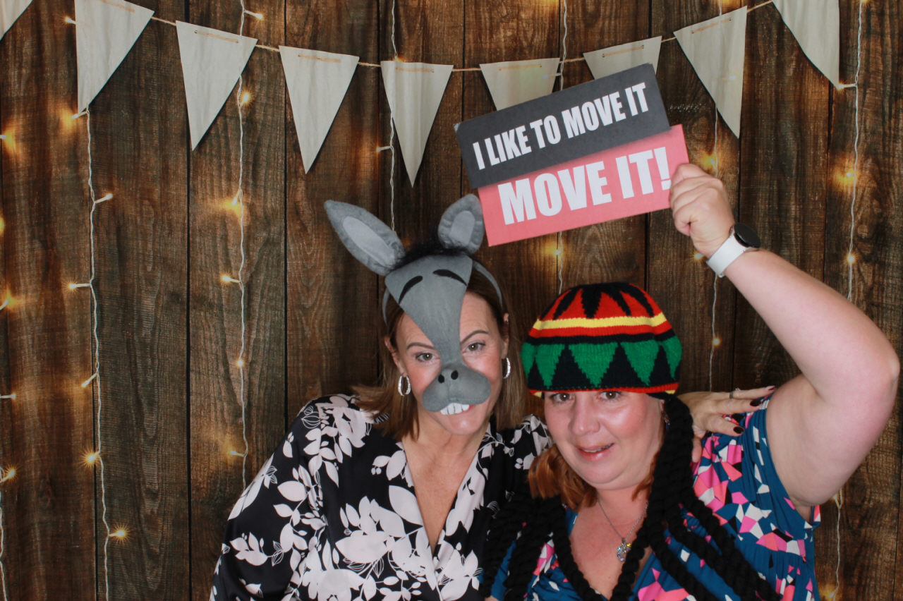 Mr & Mrs Ward Wedding | View more photos from the event at v1.boothgallery.com/u/ClicksPhotobooth/Mr-Mrs-Ward-Wedding