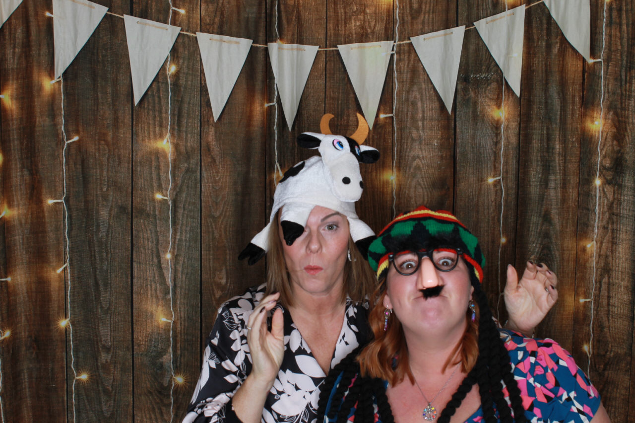 Mr & Mrs Ward Wedding | View more photos from the event at v1.boothgallery.com/u/ClicksPhotobooth/Mr-Mrs-Ward-Wedding