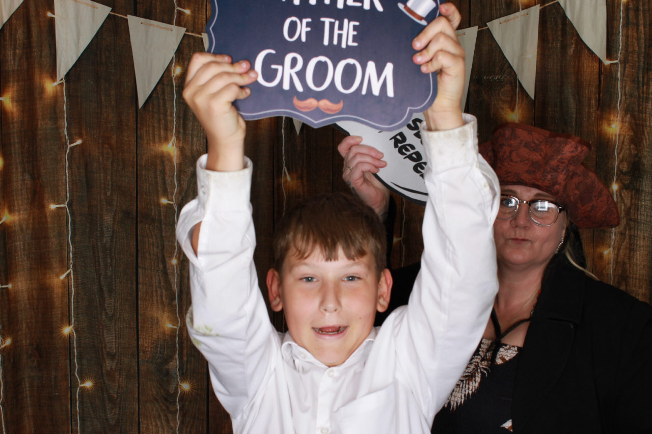 Mr & Mrs Ward Wedding | View more photos from the event at v1.boothgallery.com/u/ClicksPhotobooth/Mr-Mrs-Ward-Wedding