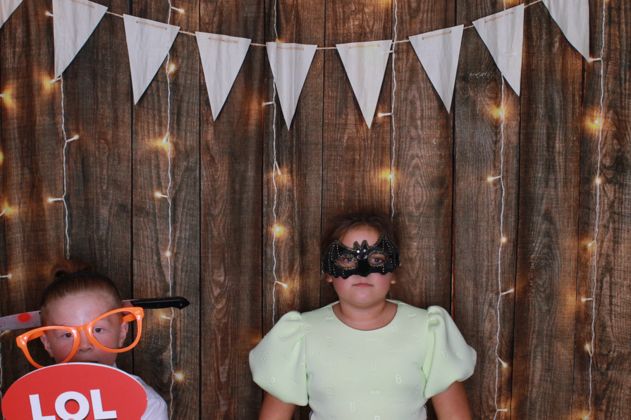 Mr & Mrs Ward Wedding | View more photos from the event at v1.boothgallery.com/u/ClicksPhotobooth/Mr-Mrs-Ward-Wedding