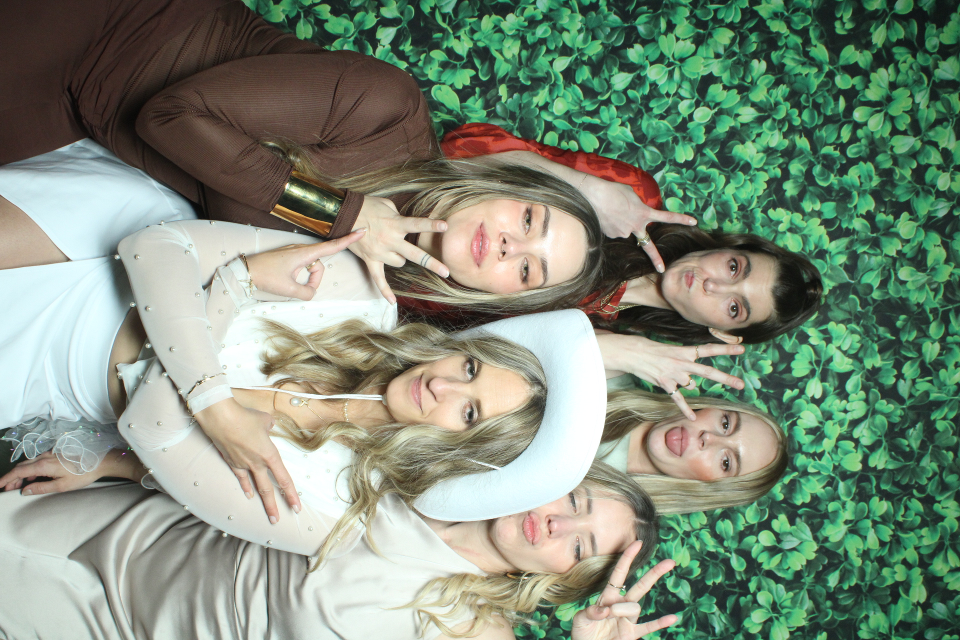 Sean and Amelia | View more photos from the event at v1.boothgallery.com/u/Dustin/Sean-and-Amelia