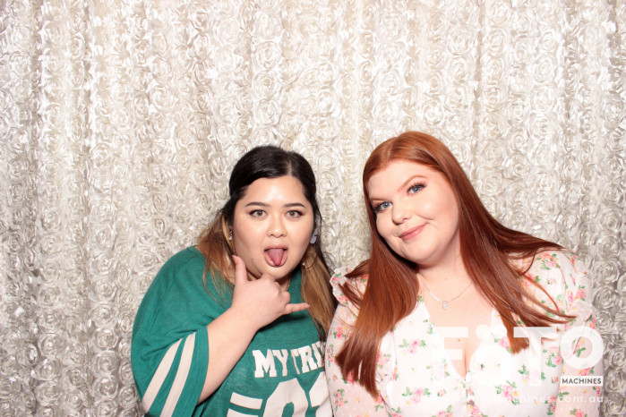 Dinh & Andrea's Engagement | View more photos from the event at gallery.fotomachines.com.au/u/FOTOMachines/Dinh-Andreas-Engagement