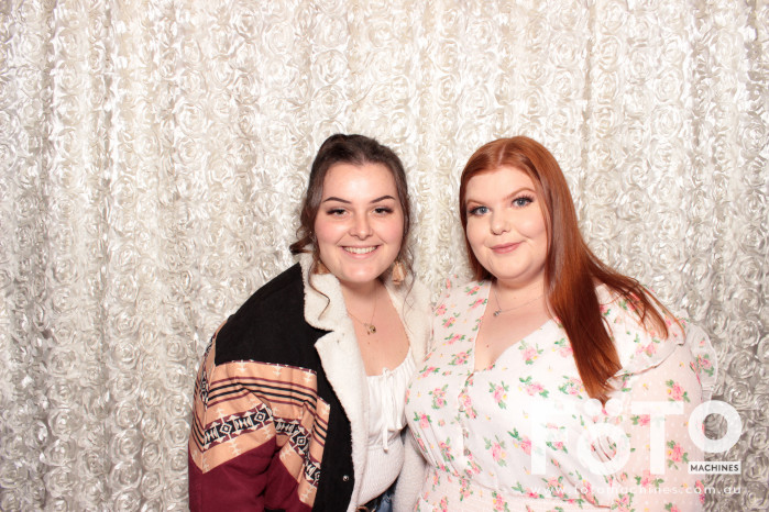 Dinh & Andrea's Engagement | View more photos from the event at gallery.fotomachines.com.au/u/FOTOMachines/Dinh-Andreas-Engagement