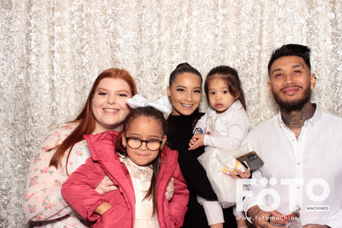 Dinh & Andrea's Engagement | View more photos from the event at gallery.fotomachines.com.au/u/FOTOMachines/Dinh-Andreas-Engagement