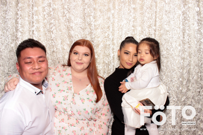 Dinh & Andrea's Engagement | View more photos from the event at gallery.fotomachines.com.au/u/FOTOMachines/Dinh-Andreas-Engagement