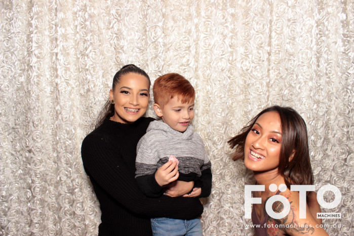 Dinh & Andrea's Engagement | View more photos from the event at gallery.fotomachines.com.au/u/FOTOMachines/Dinh-Andreas-Engagement