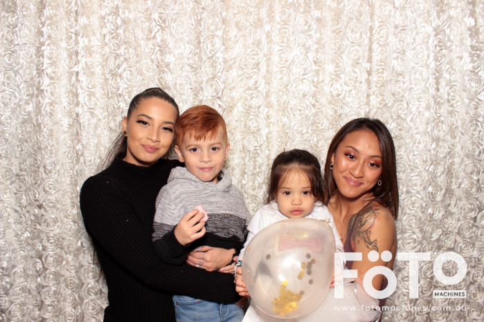 Dinh & Andrea's Engagement | View more photos from the event at gallery.fotomachines.com.au/u/FOTOMachines/Dinh-Andreas-Engagement