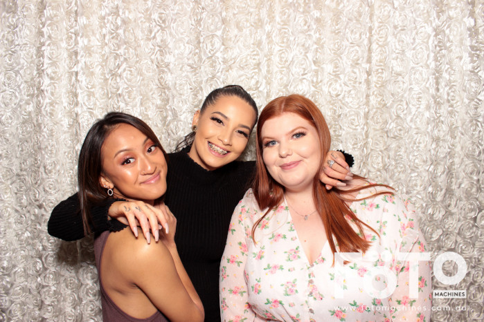 Dinh & Andrea's Engagement | View more photos from the event at gallery.fotomachines.com.au/u/FOTOMachines/Dinh-Andreas-Engagement