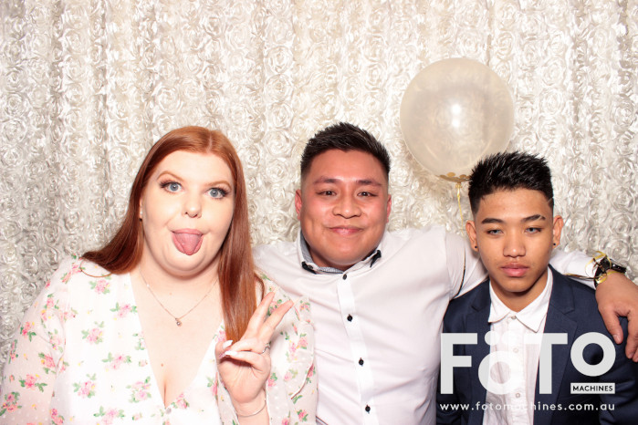 Dinh & Andrea's Engagement | View more photos from the event at gallery.fotomachines.com.au/u/FOTOMachines/Dinh-Andreas-Engagement