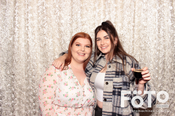 Dinh & Andrea's Engagement | View more photos from the event at gallery.fotomachines.com.au/u/FOTOMachines/Dinh-Andreas-Engagement