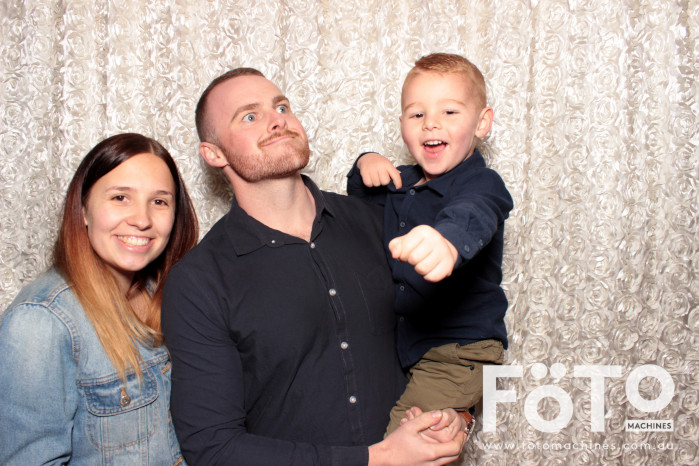 Dinh & Andrea's Engagement | View more photos from the event at gallery.fotomachines.com.au/u/FOTOMachines/Dinh-Andreas-Engagement