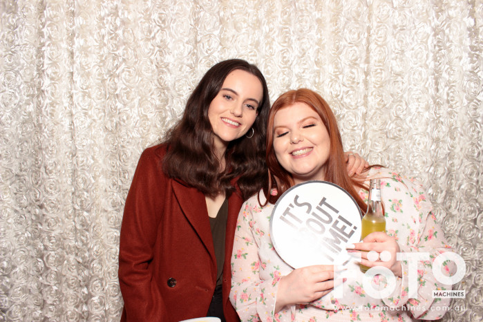 Dinh & Andrea's Engagement | View more photos from the event at gallery.fotomachines.com.au/u/FOTOMachines/Dinh-Andreas-Engagement