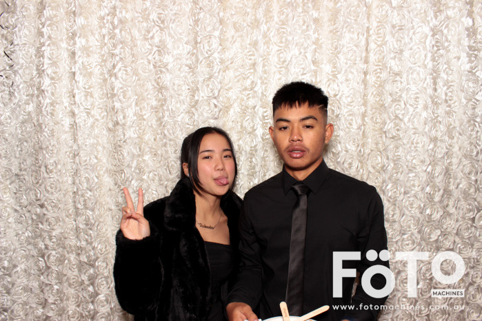 Dinh & Andrea's Engagement | View more photos from the event at gallery.fotomachines.com.au/u/FOTOMachines/Dinh-Andreas-Engagement