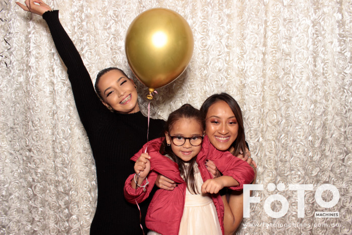 Dinh & Andrea's Engagement | View more photos from the event at gallery.fotomachines.com.au/u/FOTOMachines/Dinh-Andreas-Engagement