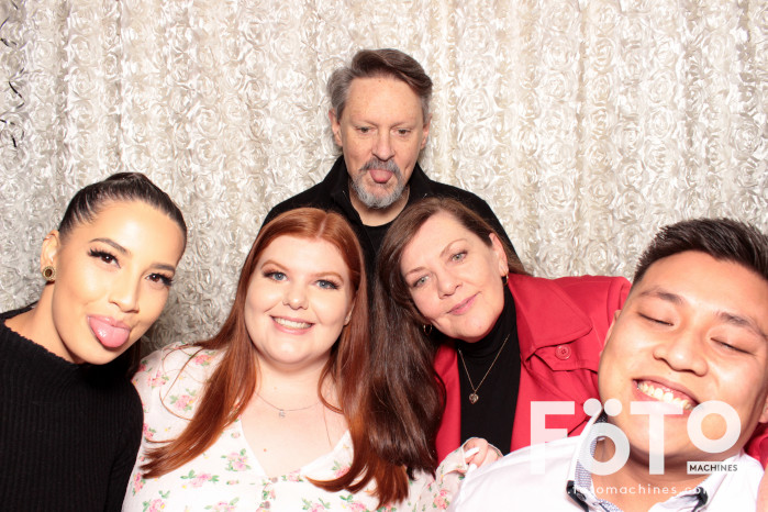 Dinh & Andrea's Engagement | View more photos from the event at gallery.fotomachines.com.au/u/FOTOMachines/Dinh-Andreas-Engagement