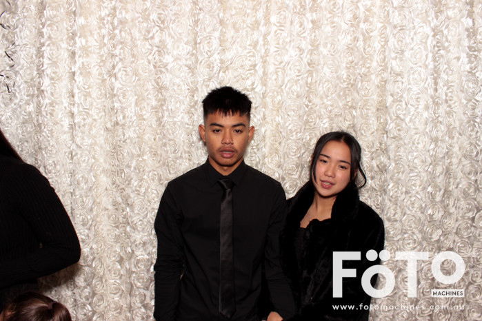 Dinh & Andrea's Engagement | View more photos from the event at gallery.fotomachines.com.au/u/FOTOMachines/Dinh-Andreas-Engagement