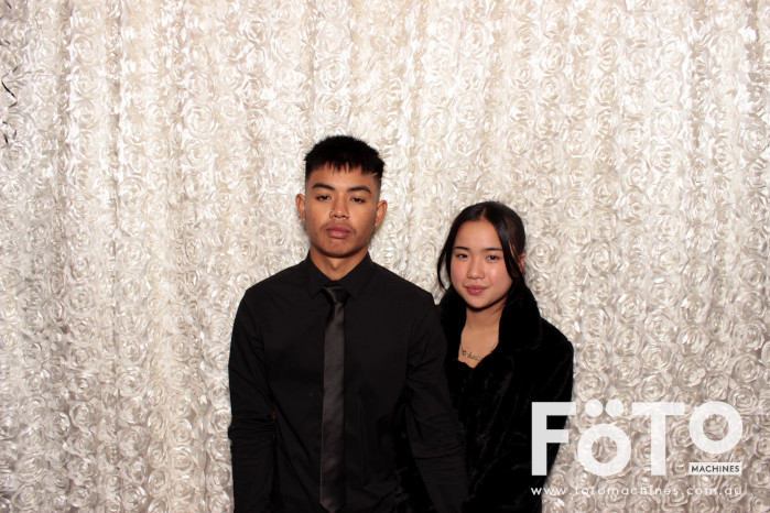 Dinh & Andrea's Engagement | View more photos from the event at gallery.fotomachines.com.au/u/FOTOMachines/Dinh-Andreas-Engagement