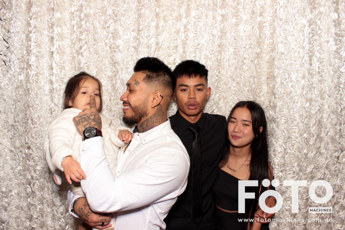 Dinh & Andrea's Engagement | View more photos from the event at gallery.fotomachines.com.au/u/FOTOMachines/Dinh-Andreas-Engagement