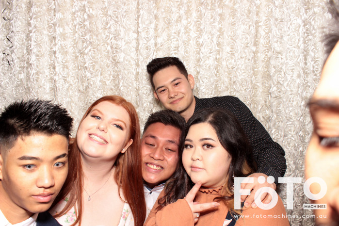 Dinh & Andrea's Engagement | View more photos from the event at gallery.fotomachines.com.au/u/FOTOMachines/Dinh-Andreas-Engagement