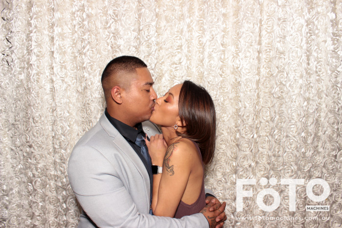 Dinh & Andrea's Engagement | View more photos from the event at gallery.fotomachines.com.au/u/FOTOMachines/Dinh-Andreas-Engagement