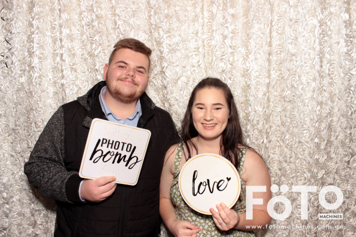 Dinh & Andrea's Engagement | View more photos from the event at gallery.fotomachines.com.au/u/FOTOMachines/Dinh-Andreas-Engagement