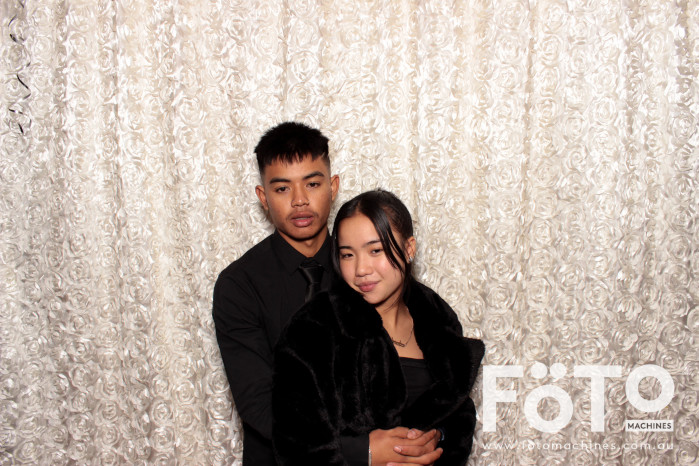 Dinh & Andrea's Engagement | View more photos from the event at gallery.fotomachines.com.au/u/FOTOMachines/Dinh-Andreas-Engagement