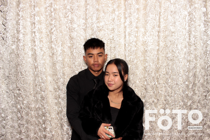 Dinh & Andrea's Engagement | View more photos from the event at gallery.fotomachines.com.au/u/FOTOMachines/Dinh-Andreas-Engagement