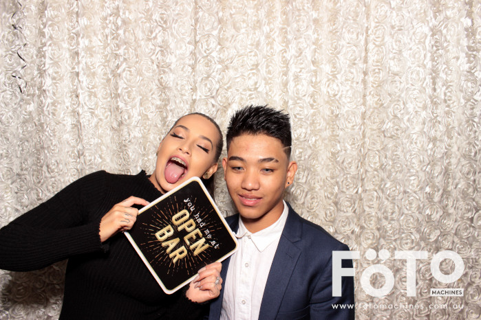 Dinh & Andrea's Engagement | View more photos from the event at gallery.fotomachines.com.au/u/FOTOMachines/Dinh-Andreas-Engagement