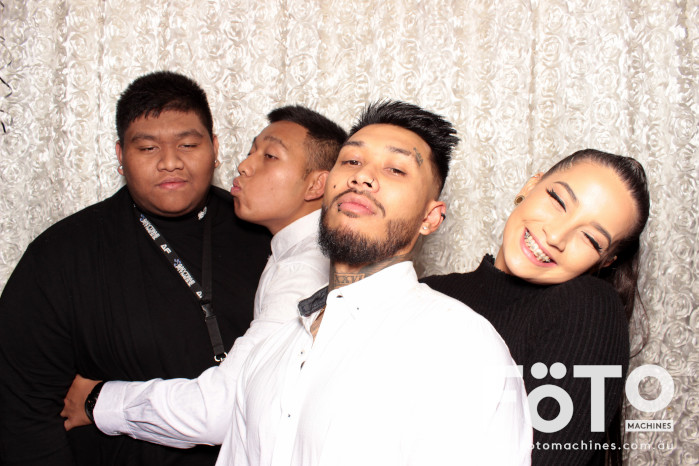 Dinh & Andrea's Engagement | View more photos from the event at gallery.fotomachines.com.au/u/FOTOMachines/Dinh-Andreas-Engagement