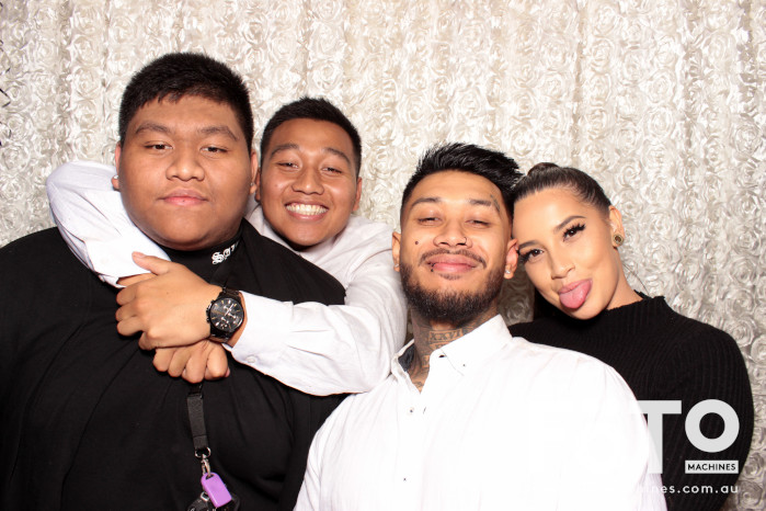 Dinh & Andrea's Engagement | View more photos from the event at gallery.fotomachines.com.au/u/FOTOMachines/Dinh-Andreas-Engagement