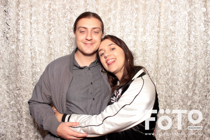 Dinh & Andrea's Engagement | View more photos from the event at gallery.fotomachines.com.au/u/FOTOMachines/Dinh-Andreas-Engagement